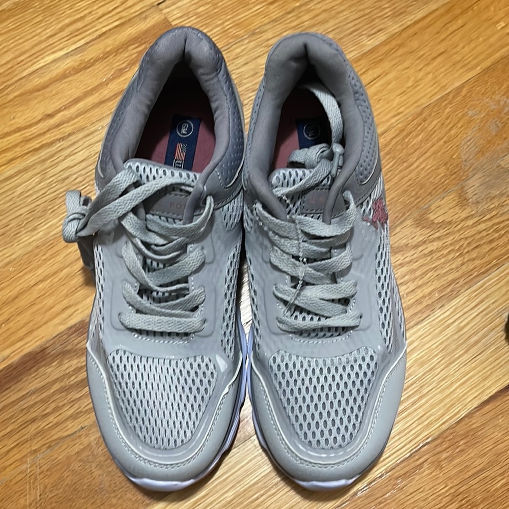 US polo sneaker woman size 6 brand new